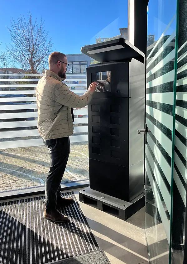 Tjekvik Outdoor Kiosk